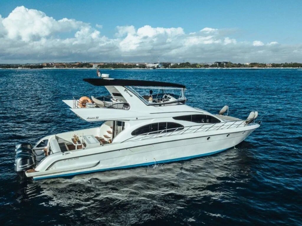 Private Yacht 3 charter in Bali for day cruises and island trips with crew