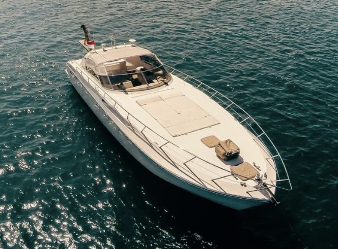 Private yacht in Bali for up to 12 guests, day and sunset cruises